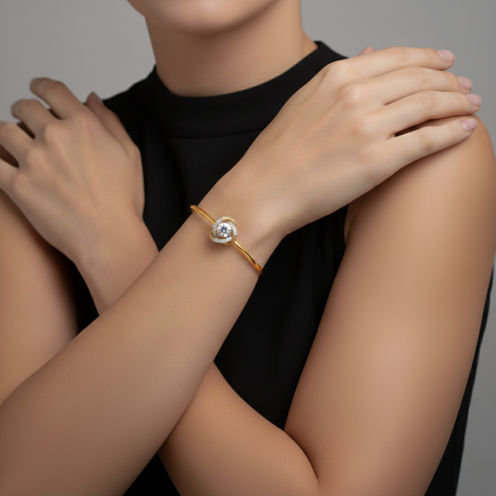 The Link Bracelet From The Promise Knot Collection