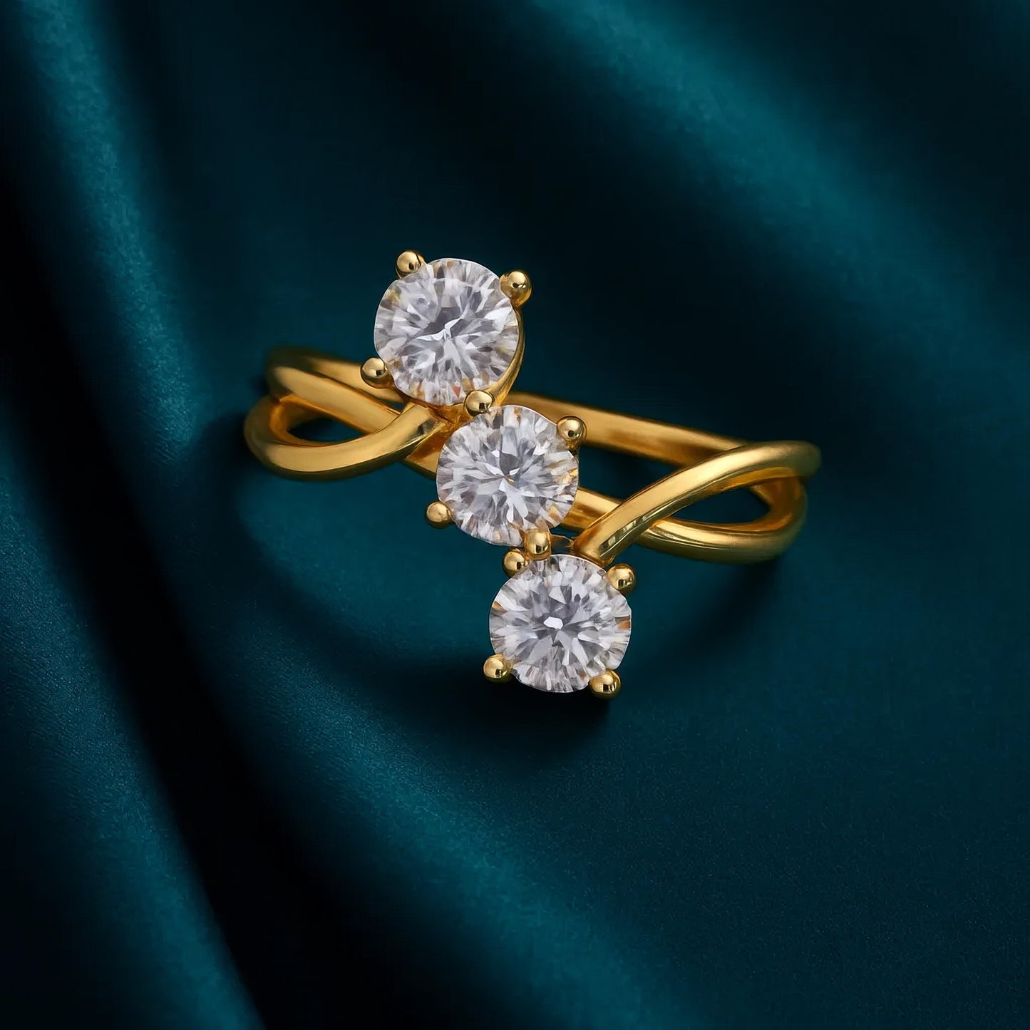 The Trinity Twist Ring