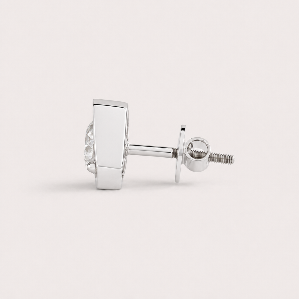 Opulent Mens Diamond Stud