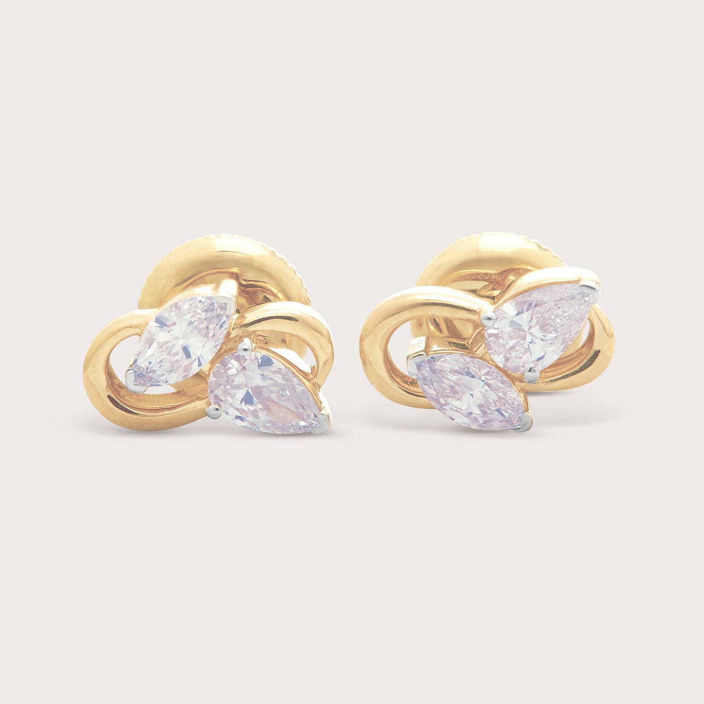 The Stella Studs