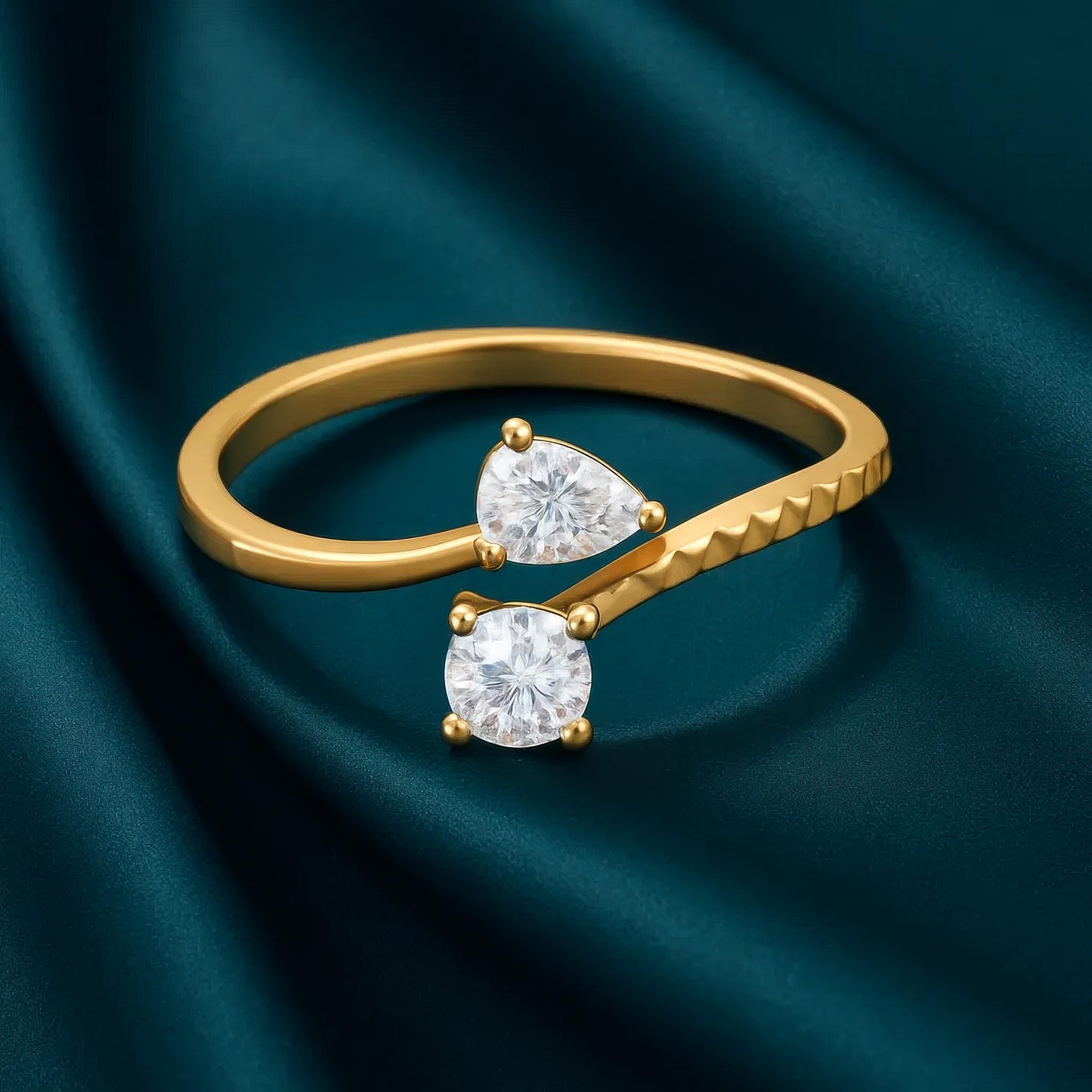 The Nyelle Ring