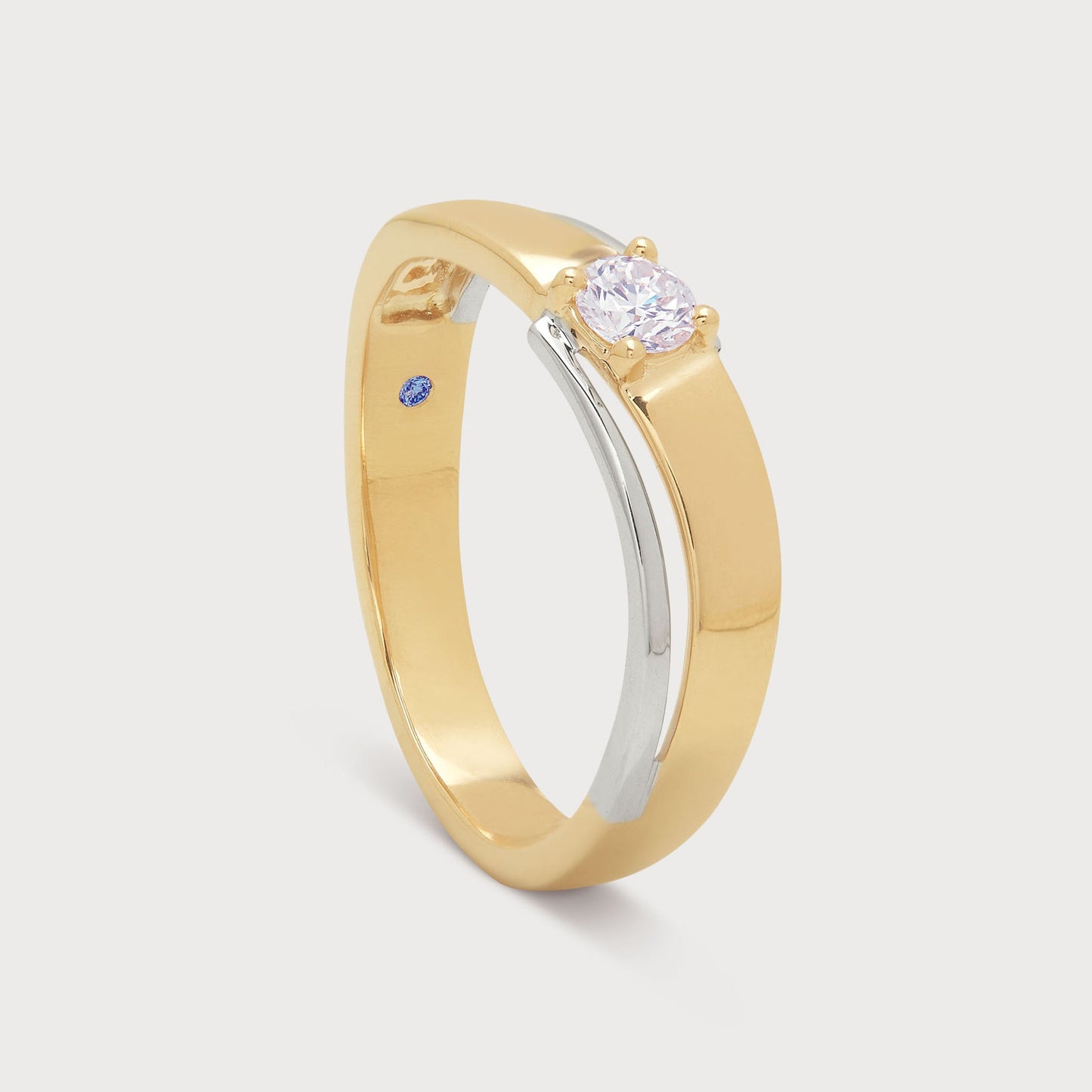 The Helia Ring