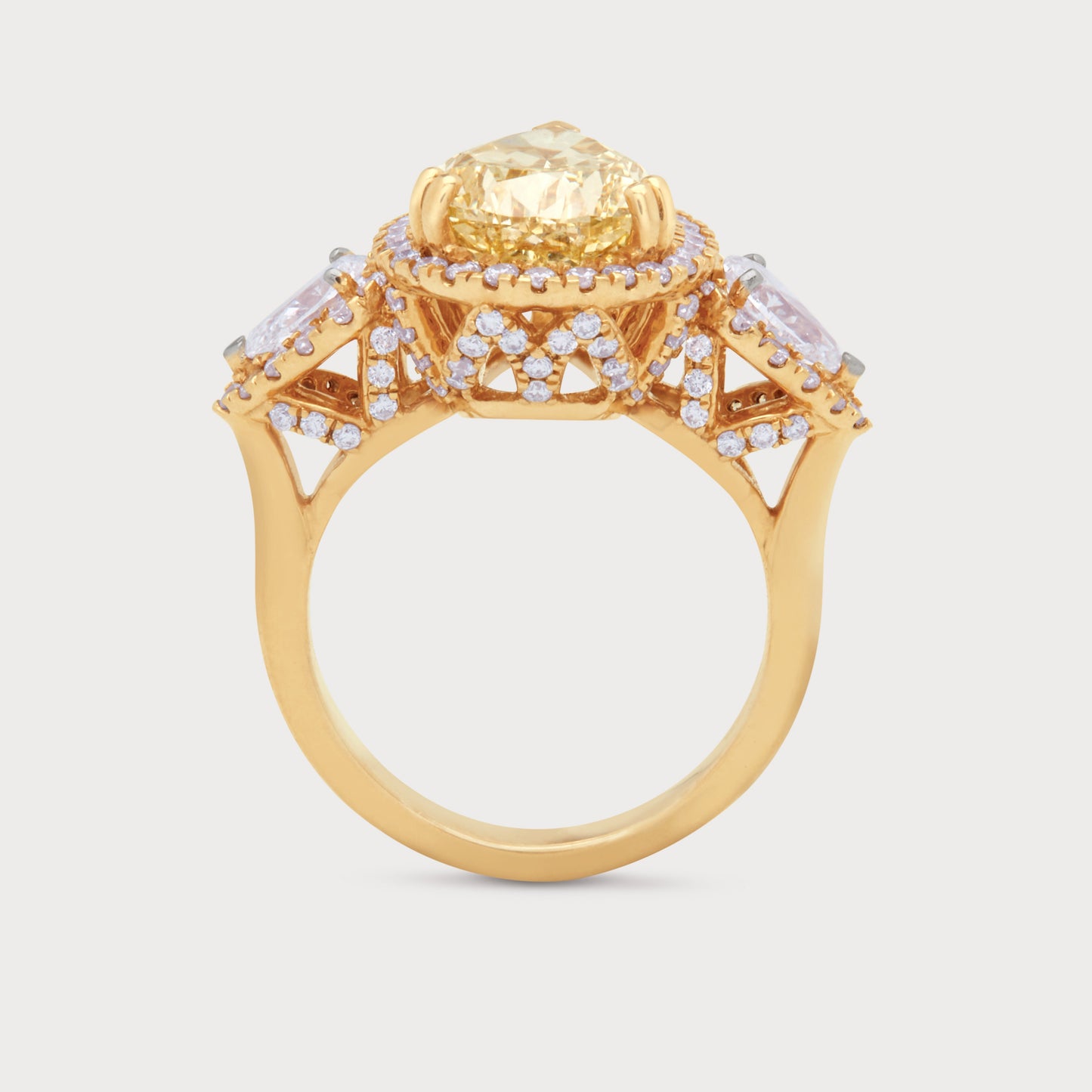 Aukera – Champagne Heartline Pear Ring