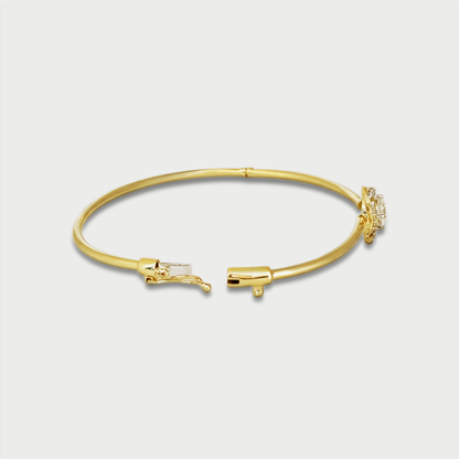 The Link Bracelet From The Promise Knot Collection
