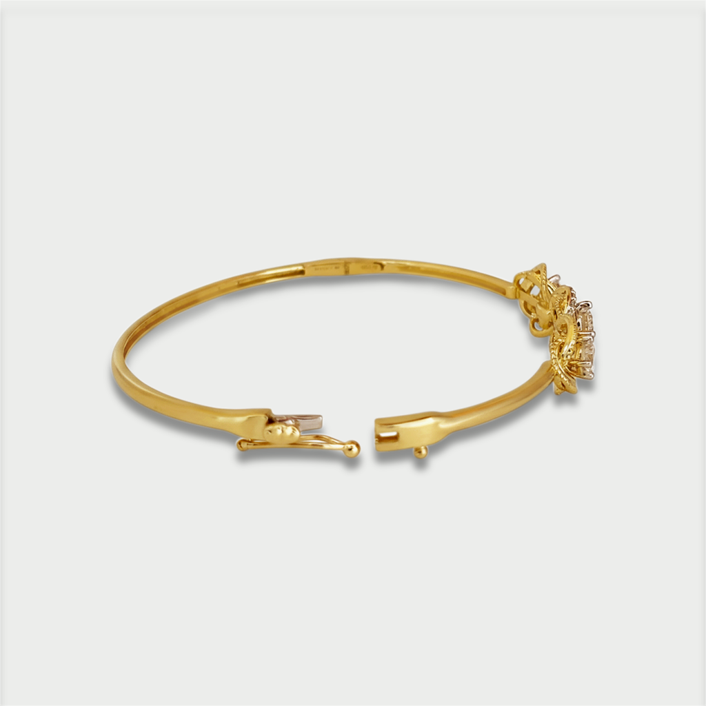The Eternal Bracelet From The Promise Knot Collection