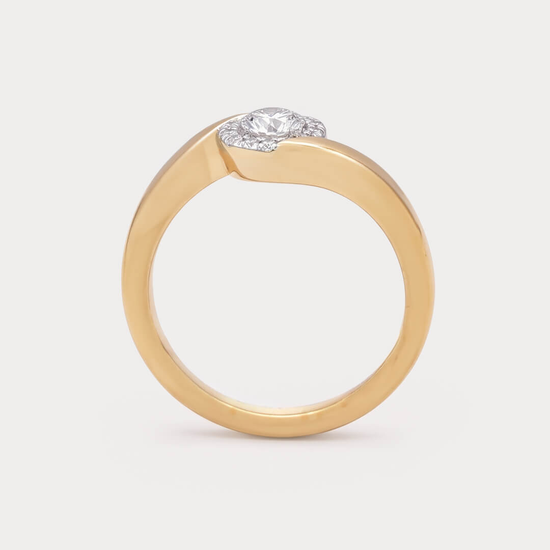 Lightspan Mini-Solitaire Diamond Ring