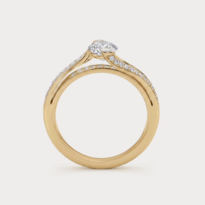 Fleck Diamond Ring
