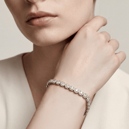 Lustrous Tennis Diamond Bracelet