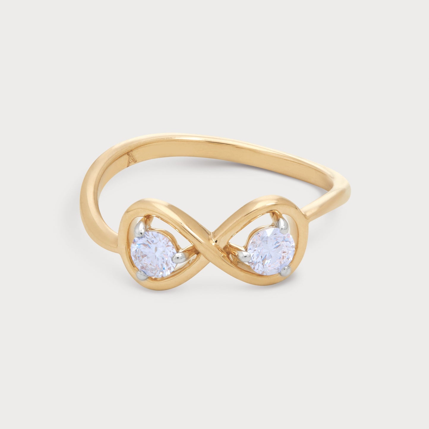 Ouro Diamond Ring