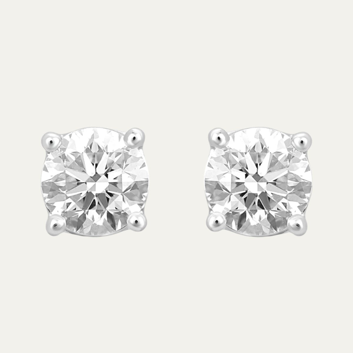 Aukera-Classic Solitaire Studs