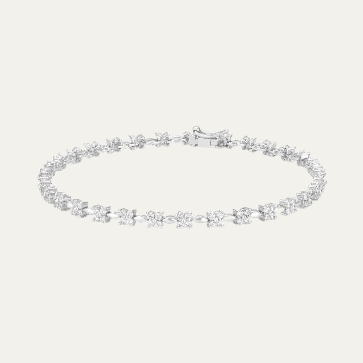 Aukera-Tennis Bracelet with Isotoxal Star