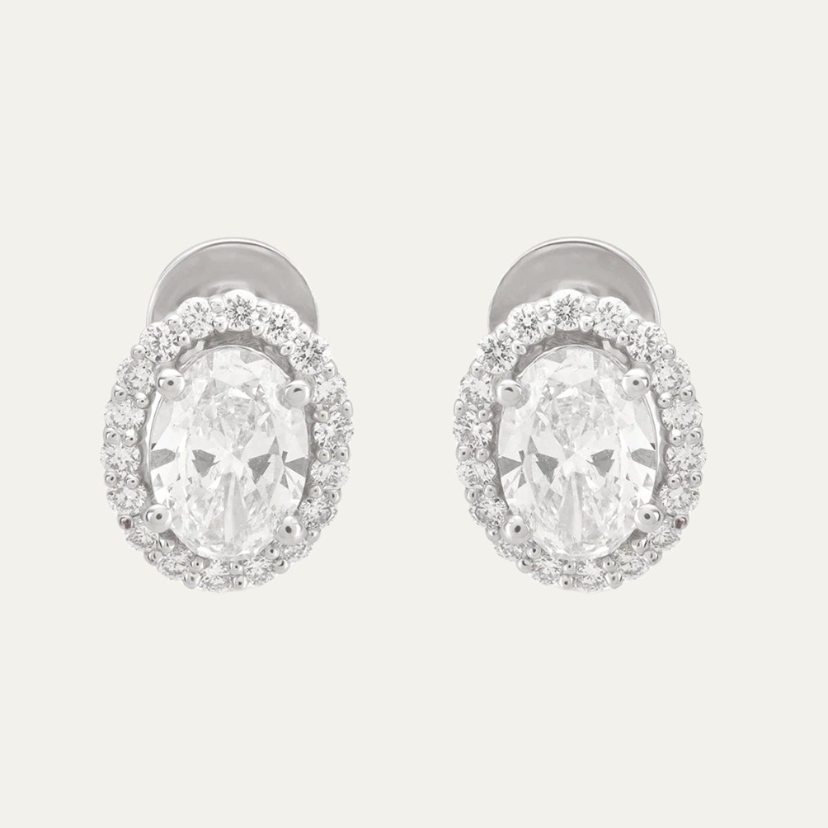 Aukera Lab Grown Diamonds-Ethereal Elegance Oval Halo Ear Stud