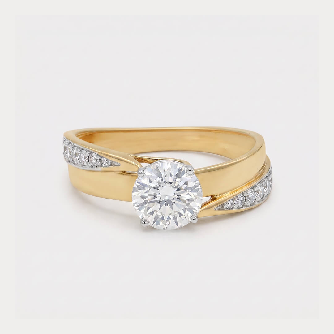Corazon Feliz Solitaire Diamond Ring