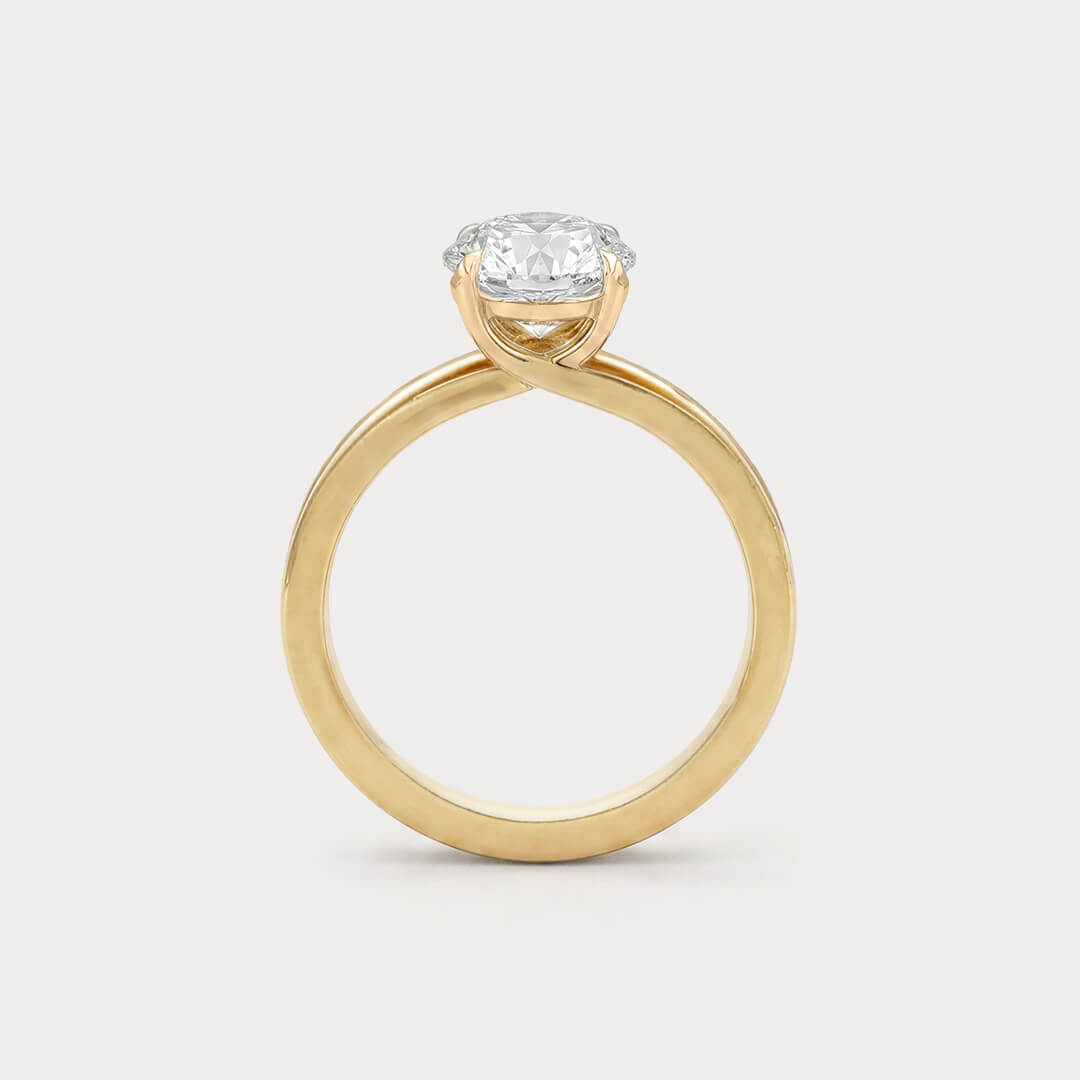 Vida Dorada Solitaire Diamond Ring