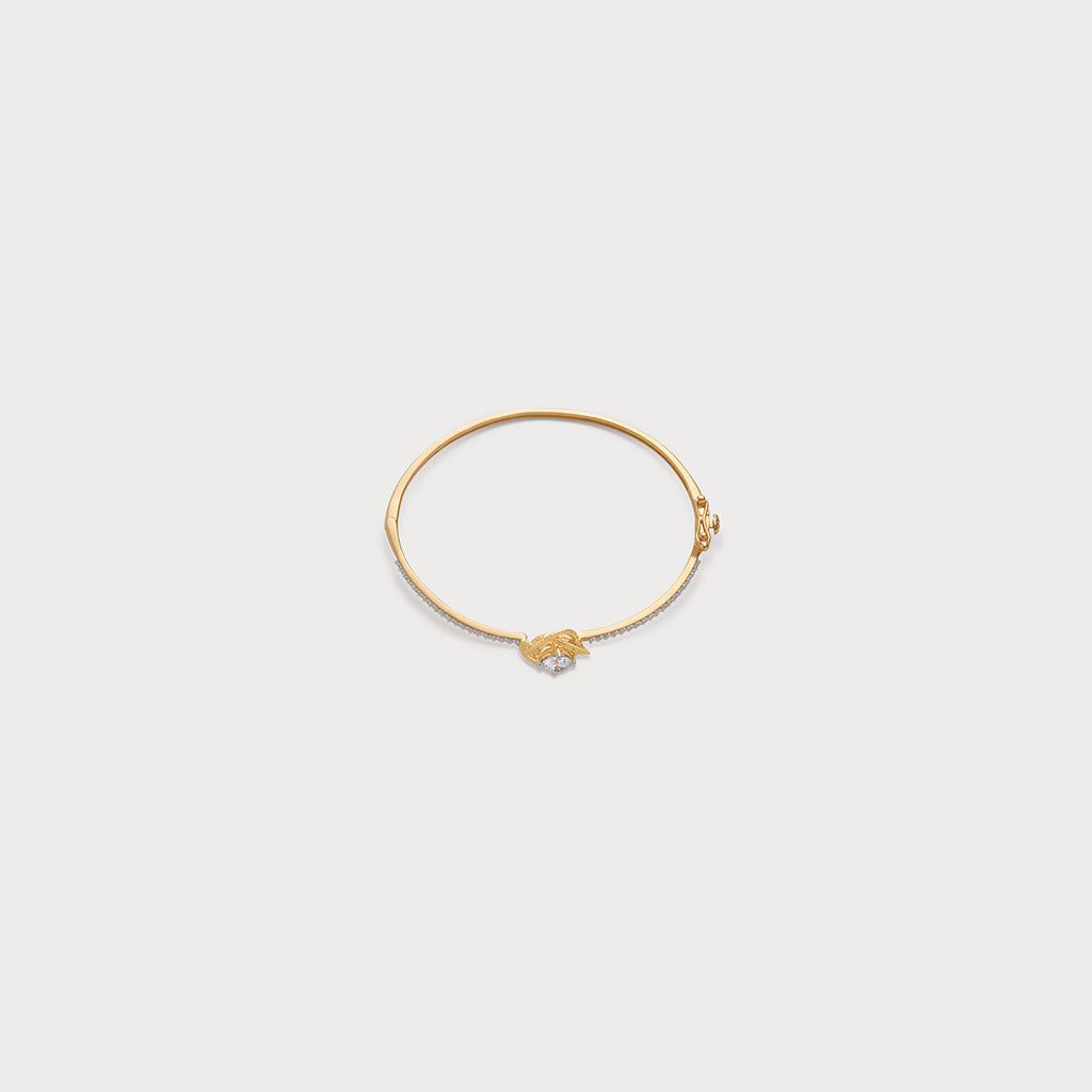 The Link Bracelet From The Promise Knot Collection