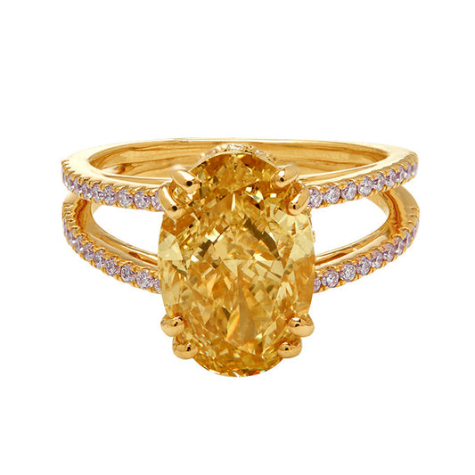 Aukera – Champagne Ember Oval Ring