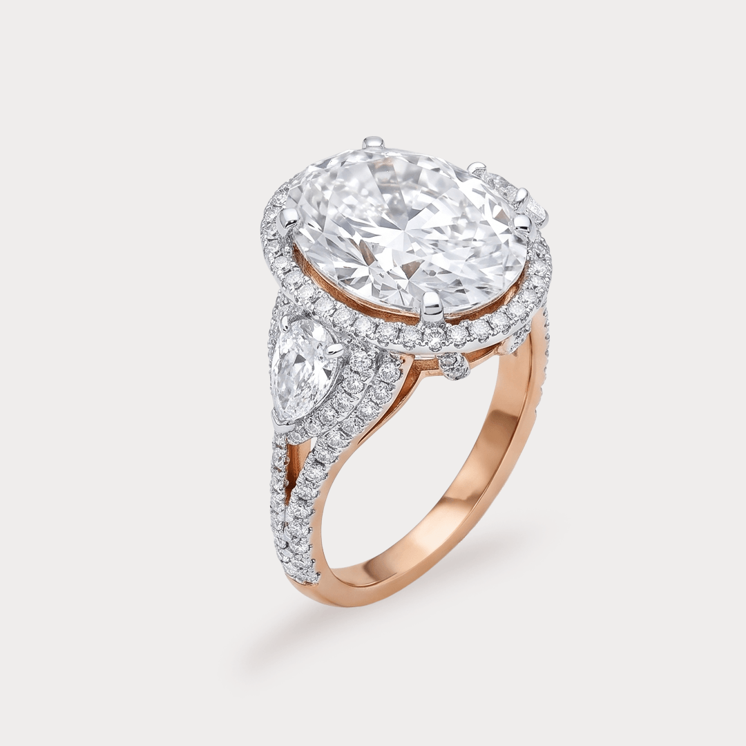Opulent Glow Blanc Diamond Cocktail Ring
