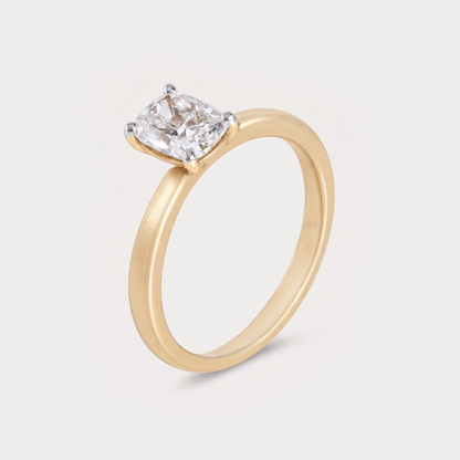 Foyer Solitaire Diamond Ring