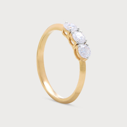Etoile Diamond Ring