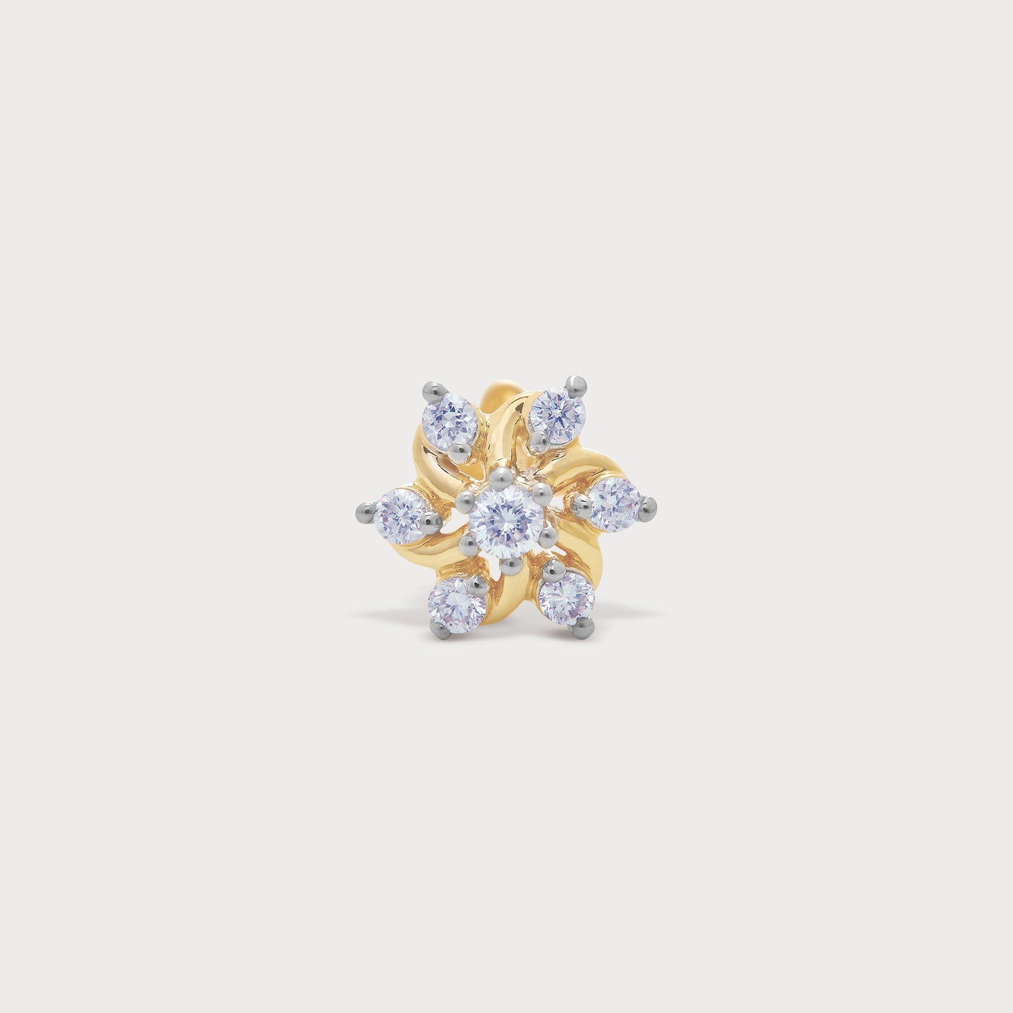 Yellow gold floral diamond stud earring with brilliant-cut diamonds