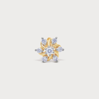 Yellow gold floral diamond stud earring with brilliant-cut diamonds