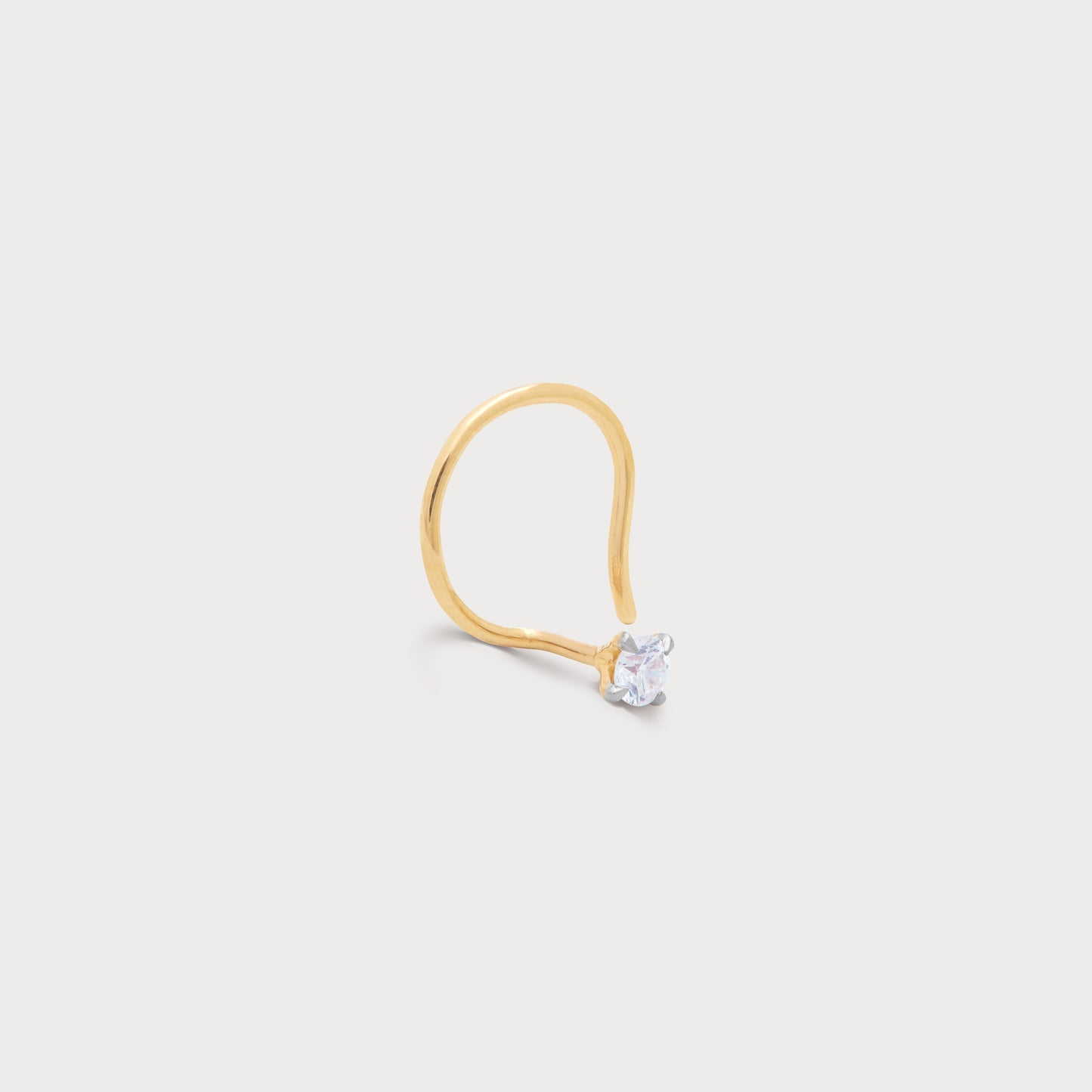 Solitary Spark Diamond Nose Pin