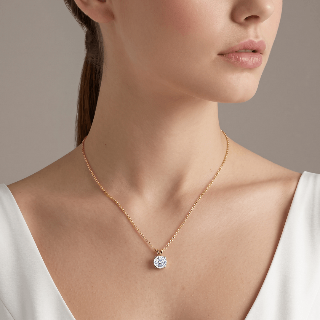 Astre d'Or Solitaire Diamond Pendant Chain