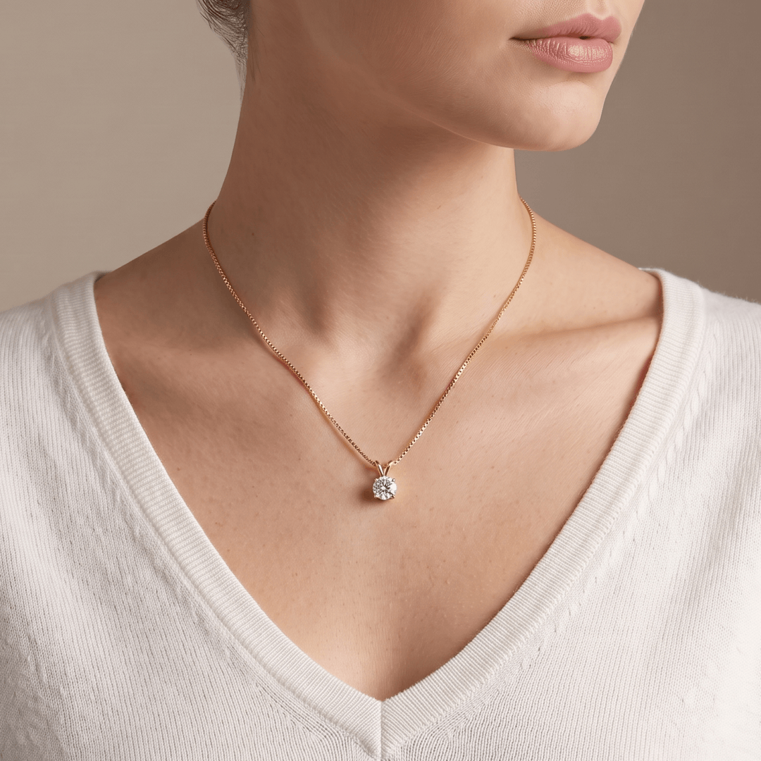 Cielo Dorado Solitaire Diamond Pendant Chain
