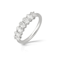 Aukera - Oval Splendor Eternity Band